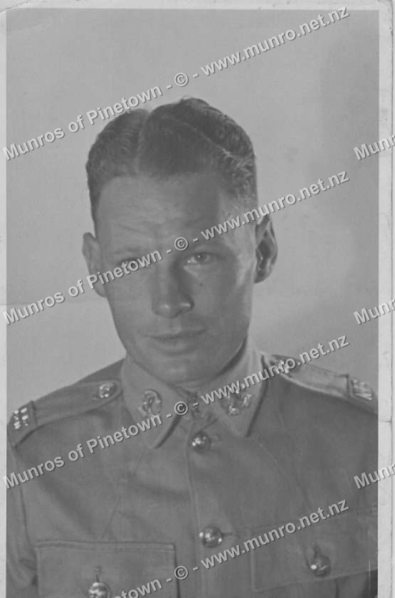 Gordon Munro in uniform